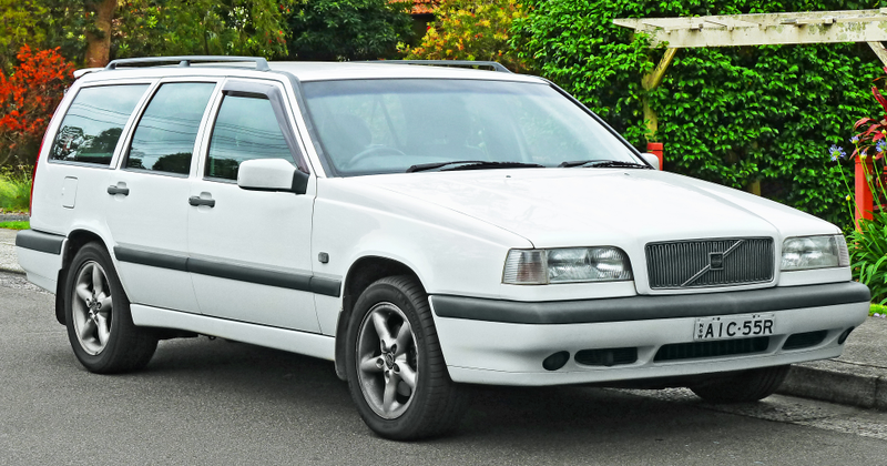 Illustration for article titled Generation Gap: FWD Volvo Wagons Edition